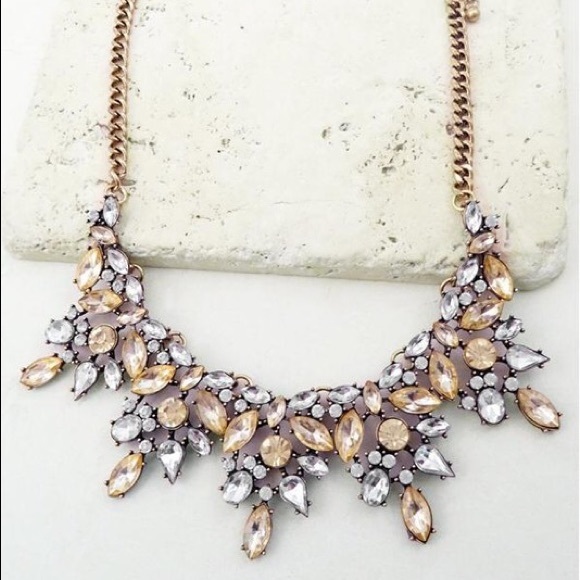 Lavender & Grace Boutique Jewelry - 1 LEFT! Silver & Tan Statement Necklace